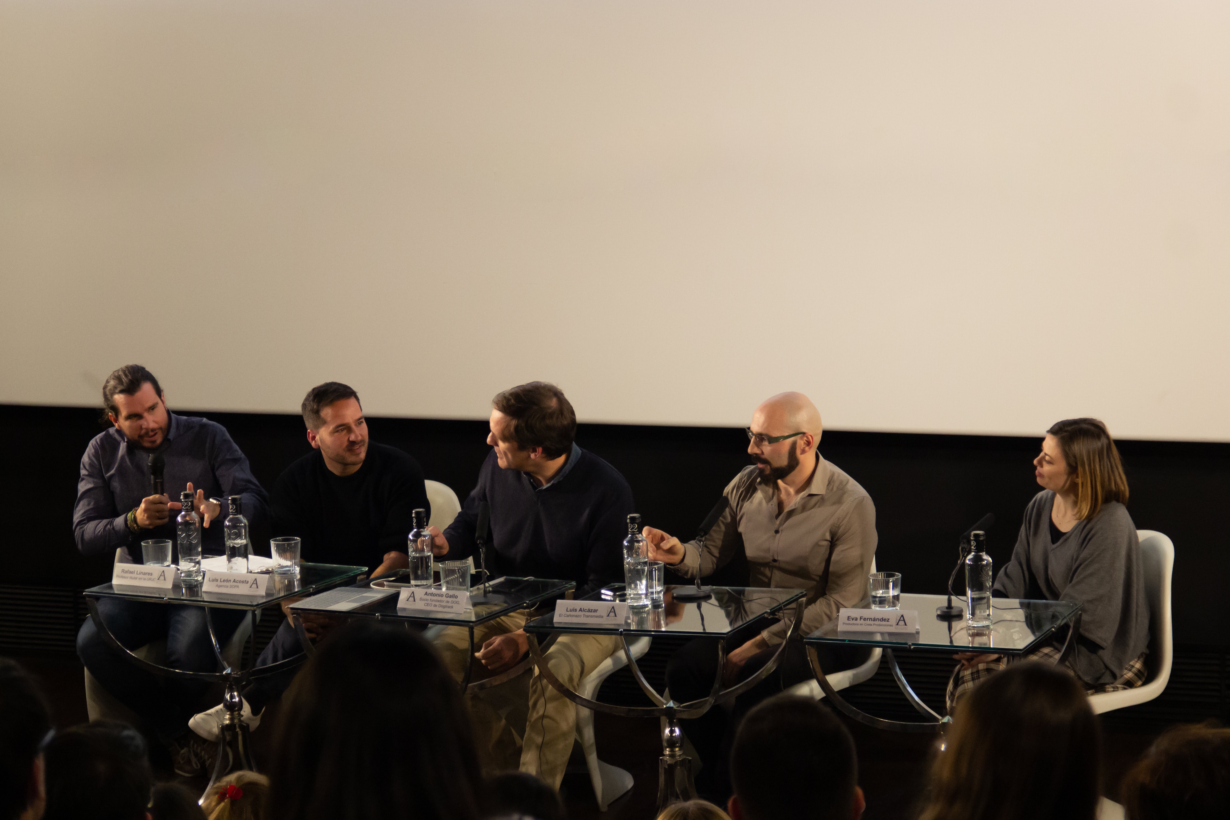 Un universo de emociones | Mesa redonda: El marketing y la promoción