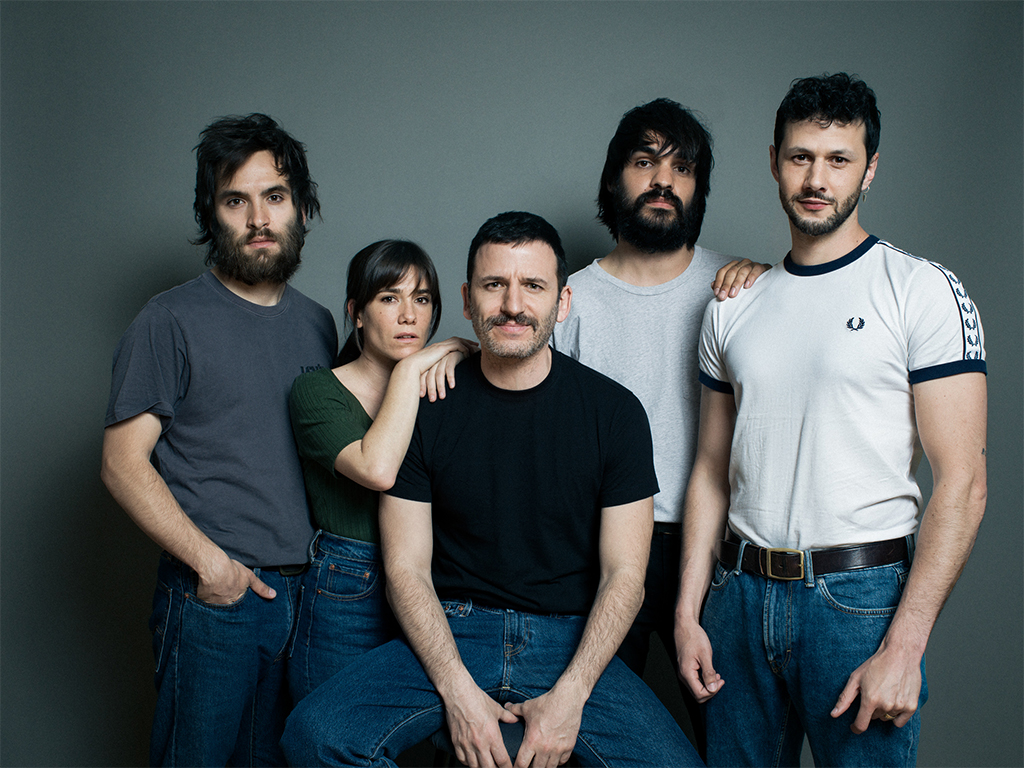 Mia y Moi, drama familiar fruto de una oleada de energía joven